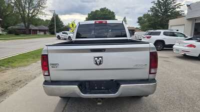2014 RAM 1500 Ext Cab, $10900. Photo 4
