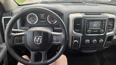2014 RAM 1500 Ext Cab, $10900. Photo 9