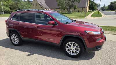 2017 Jeep Cherokee, $10995. Photo 2