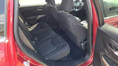 2017 Jeep Cherokee, $10995. Photo 8