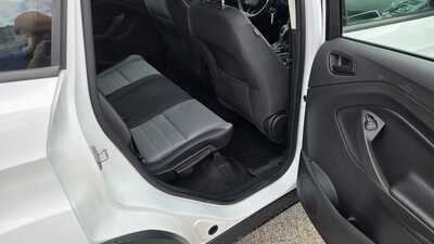 2017 Ford Escape, $7695. Photo 8