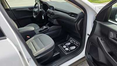 2020 Ford Escape, $8495. Photo 6