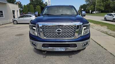 2016 Nissan Titan, $15500. Photo 3
