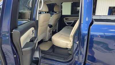 2016 Nissan Titan, $15500. Photo 6