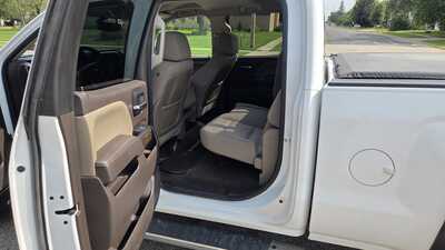 2015 Chevrolet 2500 Crew Cab, $16995. Photo 6