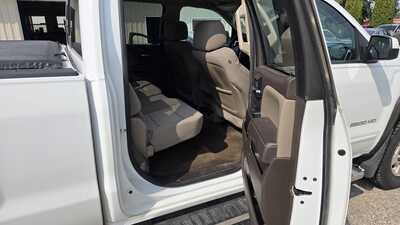 2015 Chevrolet 2500 Crew Cab, $16995. Photo 8