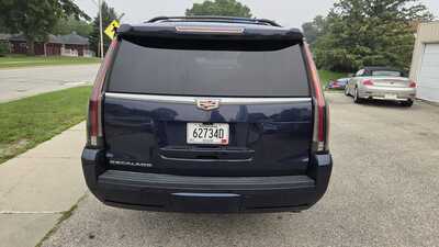 2018 Cadillac Escalade ESV, $16995. Photo 4