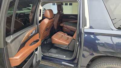 2018 Cadillac Escalade ESV, $16995. Photo 6