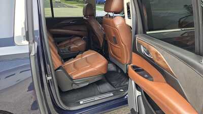 2018 Cadillac Escalade ESV, $16995. Photo 8