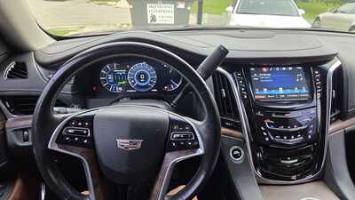 2018 Cadillac Escalade ESV, $16995. Photo 9