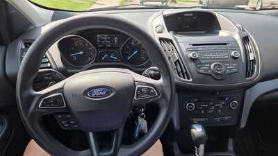 2017 Ford Escape, $9995. Photo 9