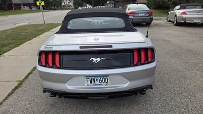 2019 Ford Mustang, $16995. Photo 4