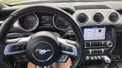 2019 Ford Mustang, $16995. Photo 7