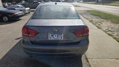 2012 Volkswagen Passat, $5495. Photo 4