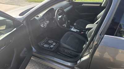 2012 Volkswagen Passat, $5495. Photo 5