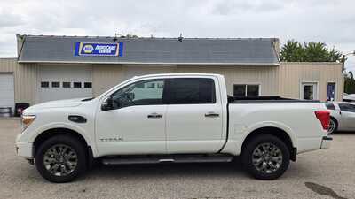 2017 Nissan Titan, $9995. Photo 1