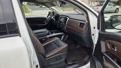 2017 Nissan Titan, $9995. Photo 7