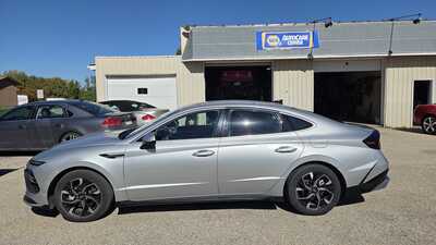 2025 Hyundai Sonata, $20995. Photo 1