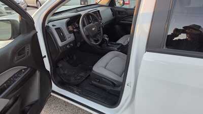 2022 Chevrolet Colorado Crew Cab, $19995. Photo 5