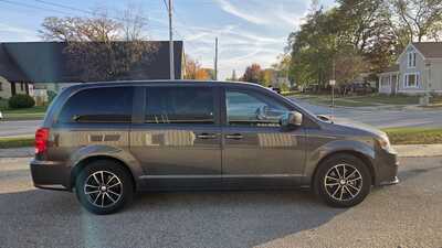 2019 Dodge Caravan, Grand, $12995. Photo 2