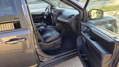 2019 Dodge Caravan, Grand, $12995. Photo 7