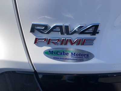 2021 Toyota RAV4, $28995.00. Photo 8