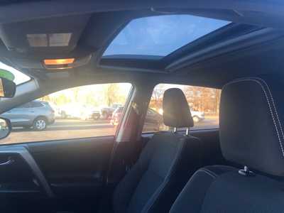 2017 Toyota RAV4, $17995.00. Photo 11