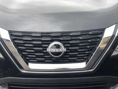 2023 Nissan Rogue, $21995.00. Photo 4