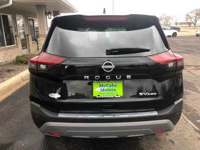 2023 Nissan Rogue, $21995.00. Photo 8