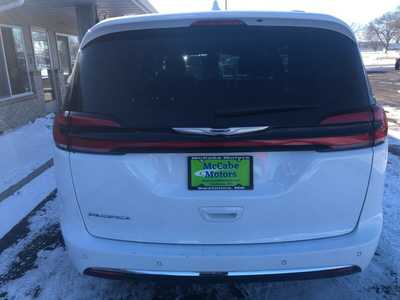 2022 Chrysler Pacifica, $22995.00. Photo 8
