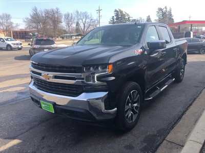 2022 Chevrolet 1500 Crew Cab, $36995.00. Photo 5