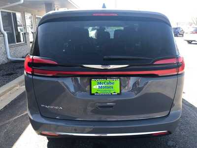 2022 Chrysler Pacifica, $20995.00. Photo 7