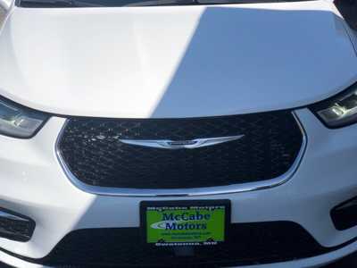 2022 Chrysler Pacifica, $20995.00. Photo 4