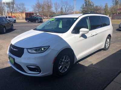 2022 Chrysler Pacifica, $20995.00. Photo 5