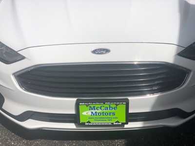 2020 Ford Fusion, $15995.00. Photo 4