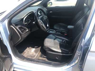 2012 Chrysler 200, $3995.00. Photo 10