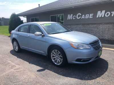 2012 Chrysler 200, $3995.00. Photo 2
