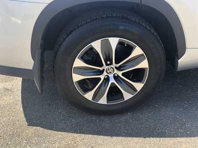 2020 Toyota Highlander, $27495.00. Photo 10