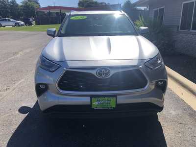2020 Toyota Highlander, $27495.00. Photo 3