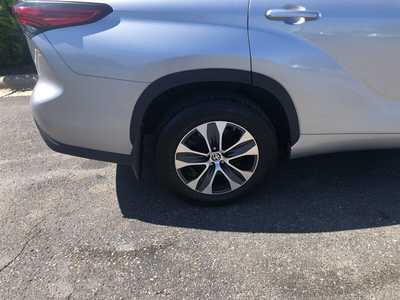 2020 Toyota Highlander, $27495.00. Photo 9