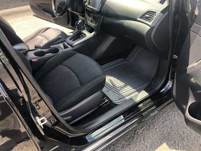 2019 Nissan Sentra, $9995.00. Photo 6
