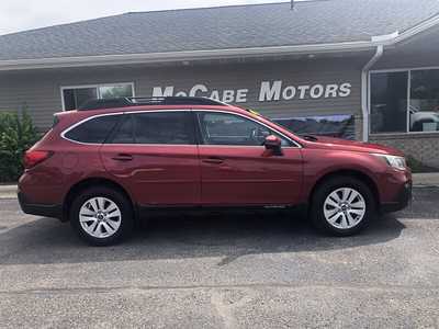 2018 Subaru Outback, $17995.00. Photo 1