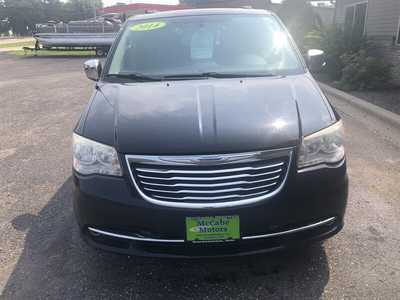 2014 Chrysler Town & Country, $4995.00. Photo 3
