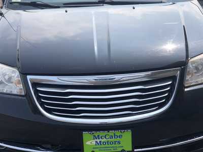 2014 Chrysler Town & Country, $4995.00. Photo 4