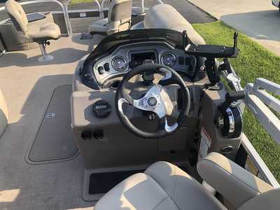 2020 Sun Tracker FISHING PONTOON, $32500.00. Photo 11