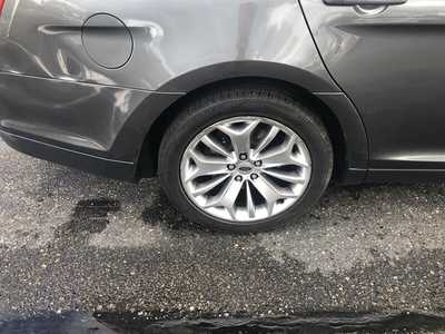 2015 Ford Taurus, $7995.00. Photo 11