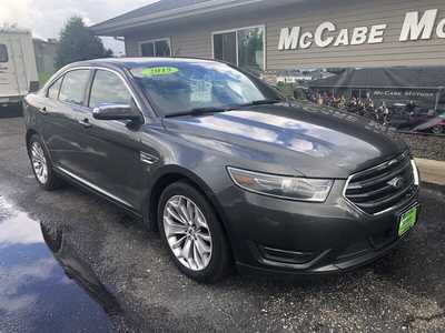 2015 Ford Taurus, $7995.00. Photo 2
