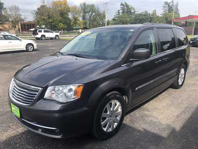 2015 Chrysler Town & Country, $10995.00. Photo 5