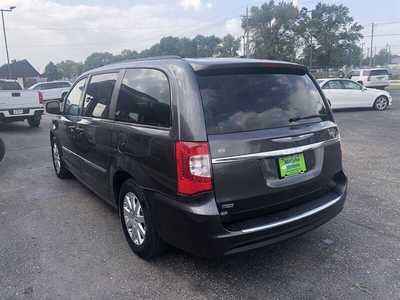 2015 Chrysler Town & Country, $10995.00. Photo 7