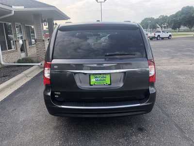 2015 Chrysler Town & Country, $10995.00. Photo 8
